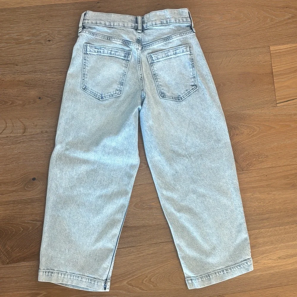 Banana Republic High Rise Wide-Leg Crop Jean Light Wash - Picture 3 of 6